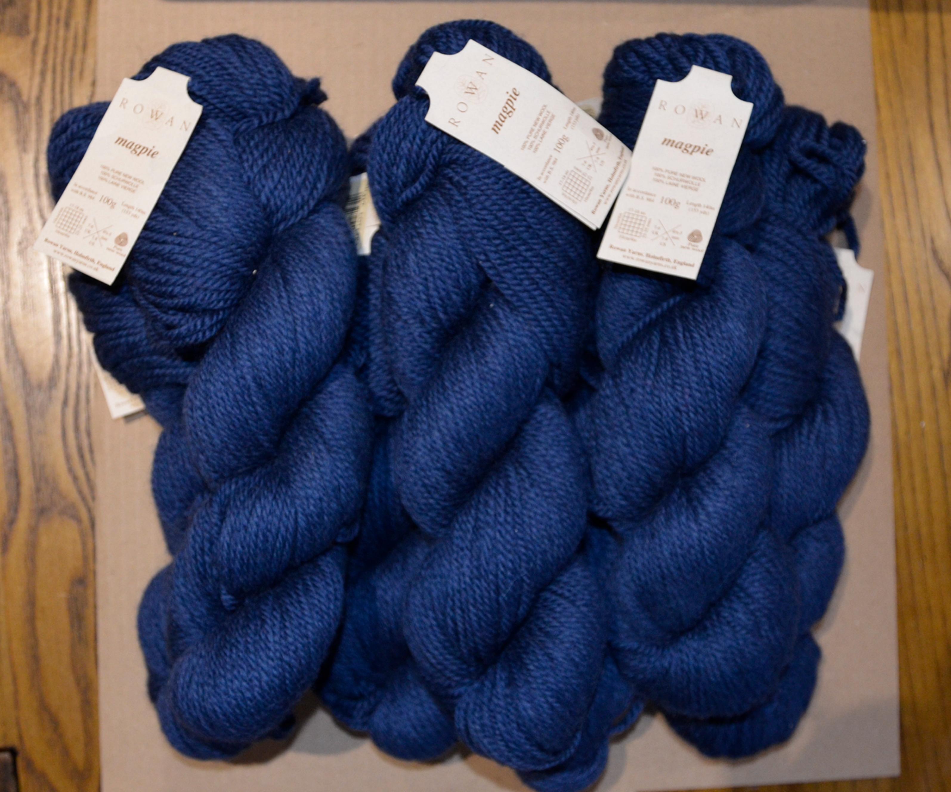 7 écheveaux de Magpie Rowan